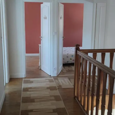 Au Calme Au Premiere Etage Pansiyon Brece (Mayenne)